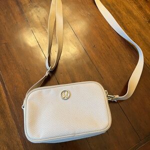 Lululemon Canvas 2L Camera Crossbody Bag